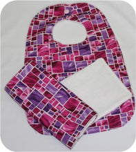 Load image into Gallery viewer, Baby Bib Gift Set
