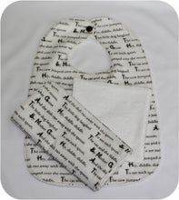 Load image into Gallery viewer, Baby Bib Gift Set
