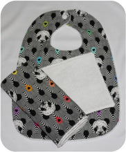 Load image into Gallery viewer, Baby Bib Gift Set
