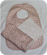 Load image into Gallery viewer, Baby Bib Gift Set
